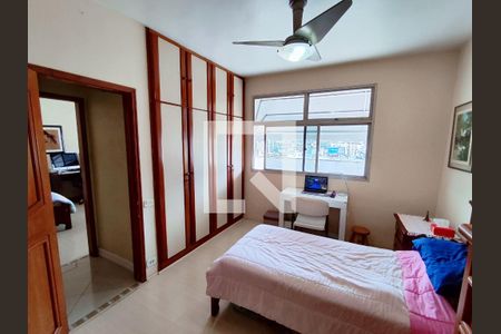 Apartamento à venda com 300m², 4 quartos e 2 vagas Apartamento à venda com 300m², 4 quartos e 2 vagasSuíte - Armários