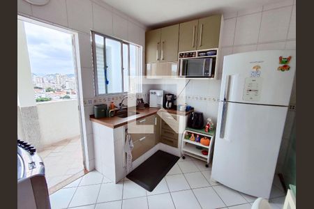 Apartamento à venda com 300m², 4 quartos e 2 vagas Apartamento à venda com 300m², 4 quartos e 2 vagasCozinha
