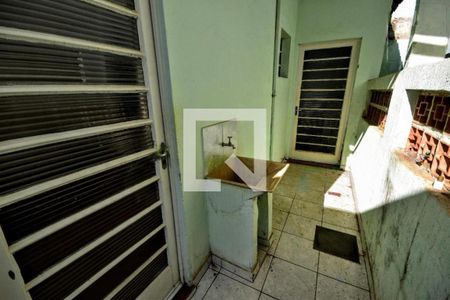 Casa à venda com 79m², 5 quartos e 2 vagas