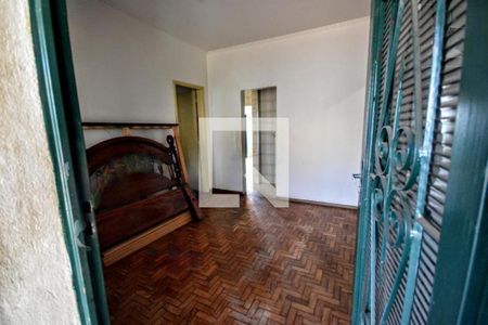 Casa à venda com 79m², 5 quartos e 2 vagas