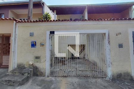 Casa à venda com 90m², 3 quartos e 1 vagaFachada