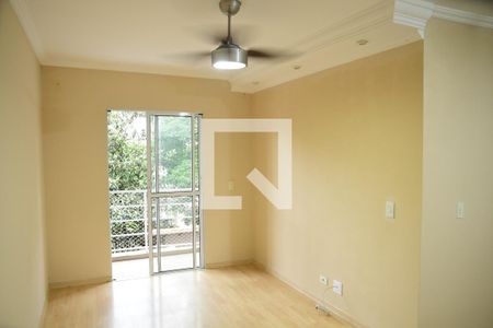 Sala de apartamento para alugar com 2 quartos, 52m² em Jardim dos Ipês, Cotia