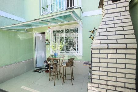 Casa à venda com 65m², 2 quartos e 2 vagasVaranda