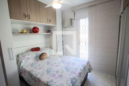 Casa à venda com 65m², 2 quartos e 2 vagasQuarto Suíte 1