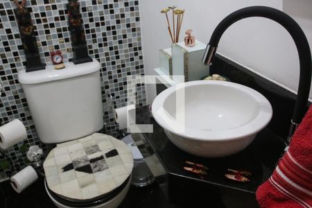 Lavabo de casa à venda com 2 quartos, 65m² em Curicica, Rio de Janeiro