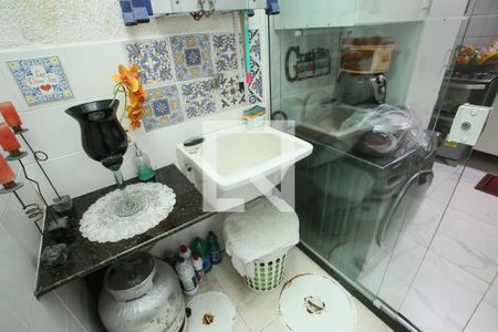 Casa à venda com 65m², 2 quartos e 2 vagasÁrea de Serviço