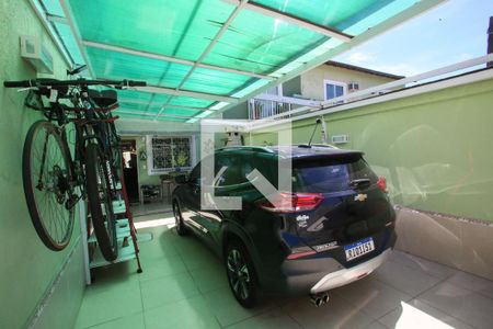 Casa à venda com 65m², 2 quartos e 2 vagasGaragem