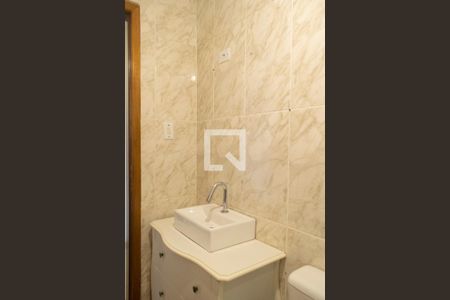 Casa à venda com 300m², 3 quartos e 5 vagas Casa à venda com 300m², 3 quartos e 5 vagasBanheiro