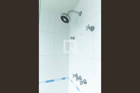 Apartamento à venda com 60m², 2 quartos e 2 vagas Apartamento à venda com 60m², 2 quartos e 2 vagasBanheiro