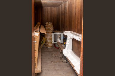 Casa à venda com 300m², 3 quartos e 2 vagas Casa à venda com 300m², 3 quartos e 2 vagasSauna