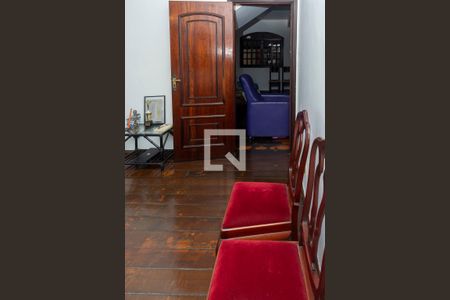 Casa à venda com 300m², 3 quartos e 2 vagas Casa à venda com 300m², 3 quartos e 2 vagasQuarto 1