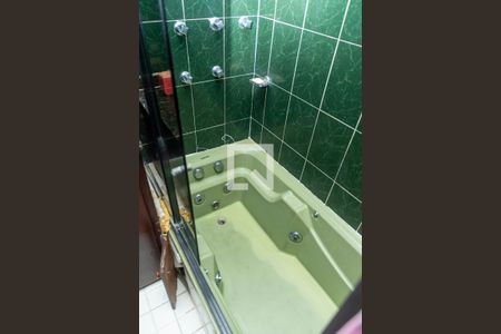 Casa à venda com 300m², 3 quartos e 2 vagas Casa à venda com 300m², 3 quartos e 2 vagasBanheiro - Quarto 3