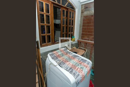 Casa à venda com 300m², 3 quartos e 2 vagas Casa à venda com 300m², 3 quartos e 2 vagasÁrea de Serviço