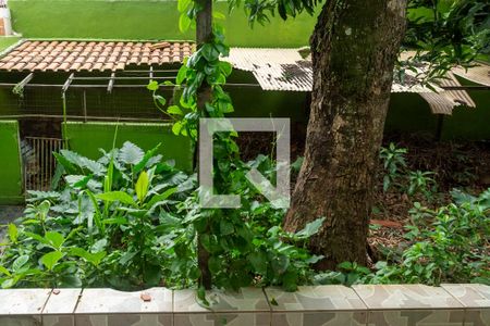 Casa à venda com 300m², 3 quartos e 2 vagas Casa à venda com 300m², 3 quartos e 2 vagasQuintal