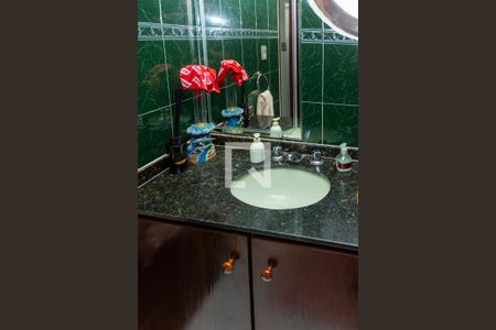 Casa à venda com 300m², 3 quartos e 2 vagas Casa à venda com 300m², 3 quartos e 2 vagasBanheiro - Quarto 3