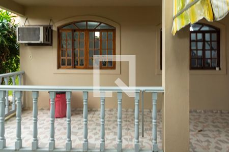 Casa à venda com 300m², 3 quartos e 2 vagas Casa à venda com 300m², 3 quartos e 2 vagasVaranda Sala