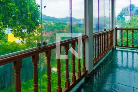 Casa à venda com 300m², 3 quartos e 2 vagas Casa à venda com 300m², 3 quartos e 2 vagasVaranda - Quarto 2