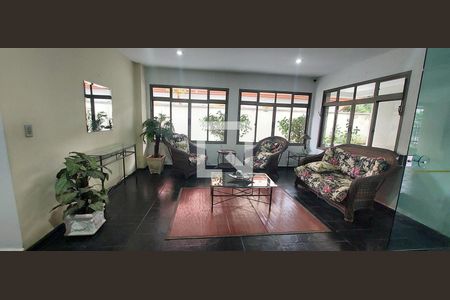 Apartamento à venda com 89m², 2 quartos e 1 vaga Apartamento à venda com 89m², 2 quartos e 1 vagaHall social