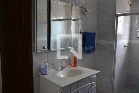 Casa à venda com 180m², 4 quartos e 1 vagaBanheiro 1