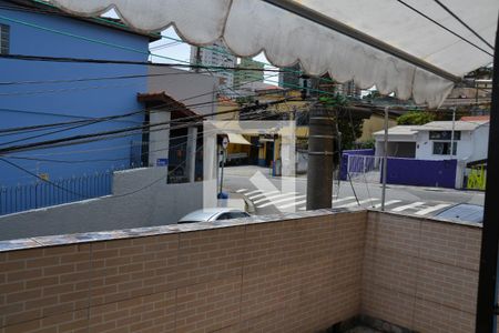 Casa à venda com 180m², 4 quartos e 1 vagaÁrea de Serviço