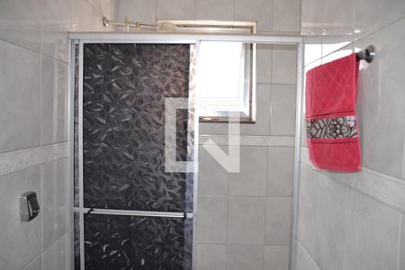 Casa à venda com 180m², 4 quartos e 1 vagaBanheiro 2