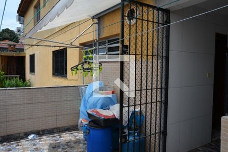 Casa à venda com 180m², 4 quartos e 1 vagaÁrea de Serviço