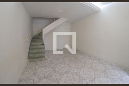 Sala de casa para alugar com 2 quartos, 95m² em Ferreira, São Paulo