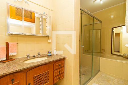 Apartamento para alugar com 175m², 3 quartos e 1 vaga Apartamento para alugar com 175m², 3 quartos e 1 vagaBanheiro Social 1