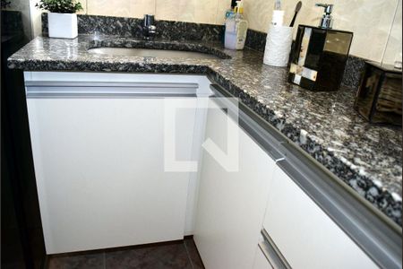 Apartamento à venda com 109m², 2 quartos e sem vagaBanheiro suíte