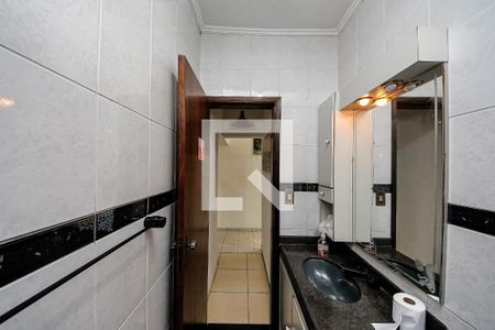 Casa à venda com 326m², 6 quartos e 3 vagasBanheiro