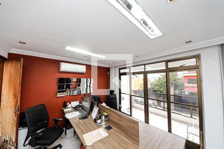 Casa à venda com 326m², 6 quartos e 3 vagasQuarto 6