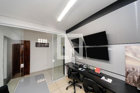 Casa à venda com 326m², 6 quartos e 3 vagasQuarto 2