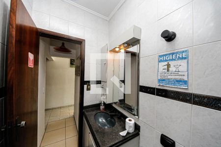 Casa à venda com 326m², 6 quartos e 3 vagasBanheiro