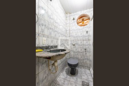 Casa à venda com 100m², 3 quartos e 1 vaga Casa à venda com 100m², 3 quartos e 1 vagaBanheiro da Suíte