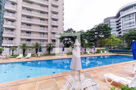 Apartamento à venda com 57m², 2 quartos e 1 vaga Apartamento à venda com 57m², 2 quartos e 1 vagaÁrea comum - Piscina