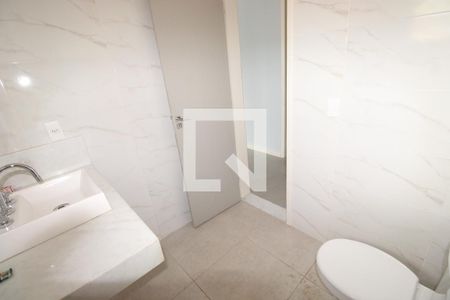 Casa à venda com 260m², 4 quartos e 2 vagasBanheiro social