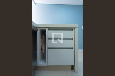 Casa à venda com 148m², 3 quartos e 2 vagas Casa à venda com 148m², 3 quartos e 2 vagasCozinha