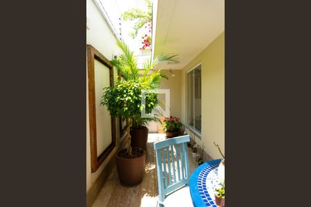 Casa à venda com 148m², 3 quartos e 2 vagas Casa à venda com 148m², 3 quartos e 2 vagasJardim