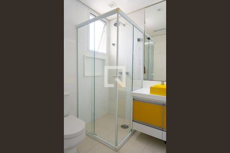 Casa à venda com 148m², 3 quartos e 2 vagas Casa à venda com 148m², 3 quartos e 2 vagasBanheiro da Suíte