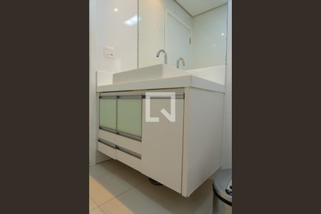 Casa à venda com 148m², 3 quartos e 2 vagas Casa à venda com 148m², 3 quartos e 2 vagasBanheiro da Suíte