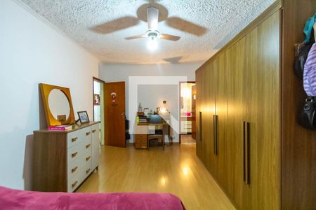 Casa à venda com 291m², 3 quartos e 6 vagas Casa à venda com 291m², 3 quartos e 6 vagasSuíte