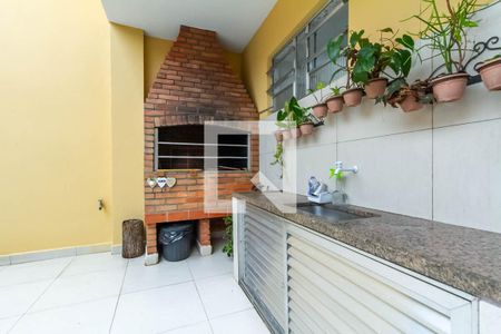 Casa à venda com 291m², 3 quartos e 6 vagas Casa à venda com 291m², 3 quartos e 6 vagasQuintal e Churrasqueira