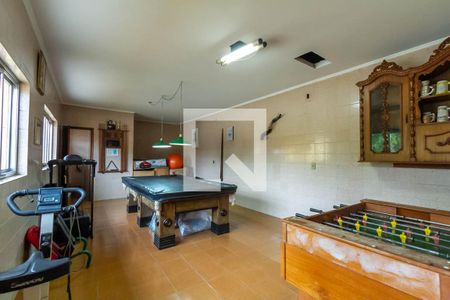 Casa à venda com 291m², 3 quartos e 6 vagas Casa à venda com 291m², 3 quartos e 6 vagasSalão de Jogos