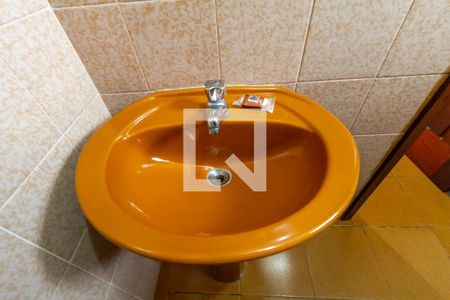 Casa à venda com 291m², 3 quartos e 6 vagas Casa à venda com 291m², 3 quartos e 6 vagasBanheiro de Serviço