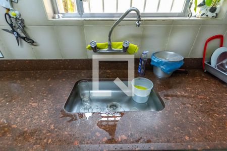 Casa à venda com 291m², 3 quartos e 6 vagas Casa à venda com 291m², 3 quartos e 6 vagasCozinha