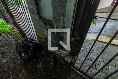 Casa à venda com 291m², 3 quartos e 6 vagas Casa à venda com 291m², 3 quartos e 6 vagasJardim