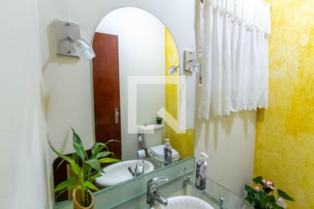 Casa à venda com 291m², 3 quartos e 6 vagas Casa à venda com 291m², 3 quartos e 6 vagasLavabo