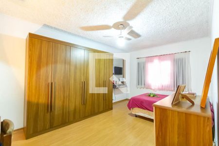 Casa à venda com 291m², 3 quartos e 6 vagas Casa à venda com 291m², 3 quartos e 6 vagasSuíte