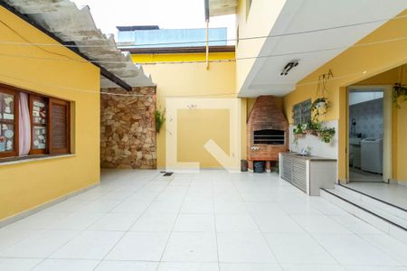 Casa à venda com 291m², 3 quartos e 6 vagas Casa à venda com 291m², 3 quartos e 6 vagasQuintal e Churrasqueira