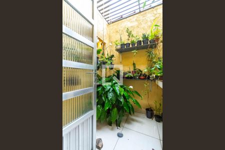 Casa à venda com 291m², 3 quartos e 6 vagas Casa à venda com 291m², 3 quartos e 6 vagasJardim de Inverno